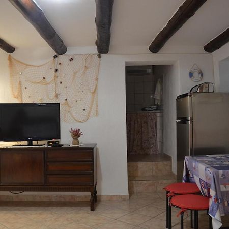 Apartment Stari Dvori باشْكا المظهر الخارجي الصورة